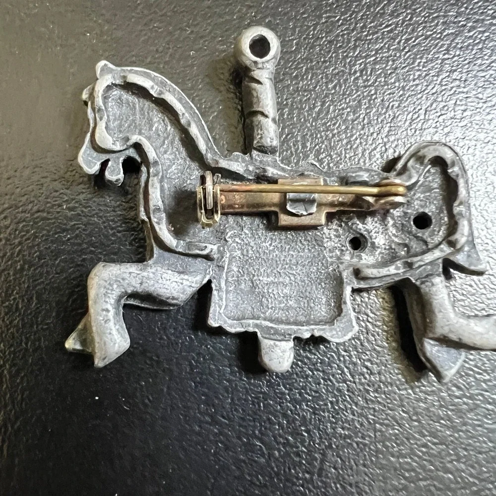 Vintage Carousel Horse‎ Brooch Pewter Tone Animal Pin